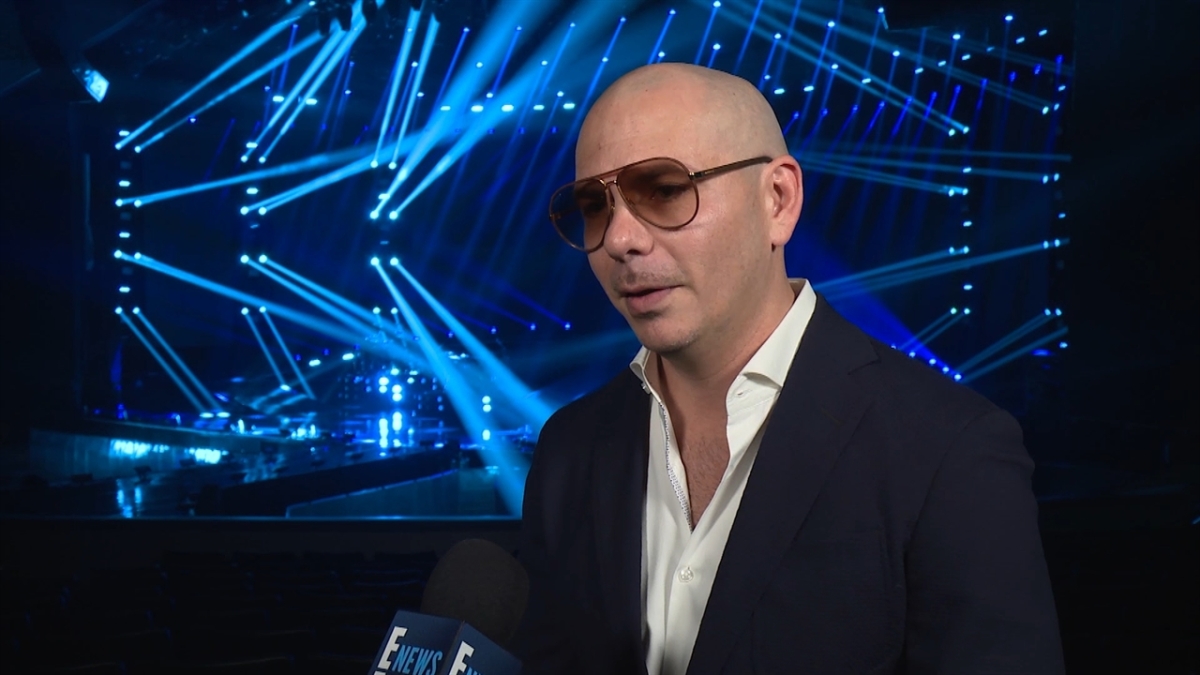 Pitbull over. Pitbull интервью. Питбуль клипы. Часы питбуль. Pitbull Interview MTV Hits playlist.